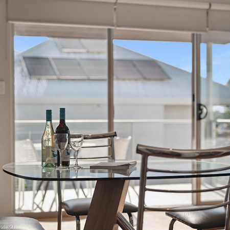 Applecross Riverside Apt Perth Exterior photo
